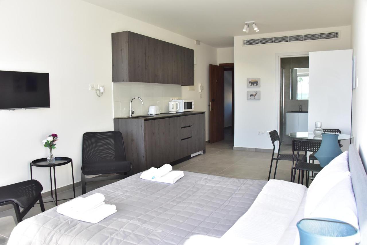 Georgia Court City & Seaview Larnaca Ngoại thất bức ảnh
